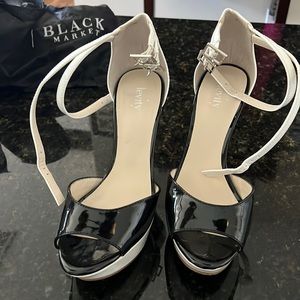 Black and white wedges